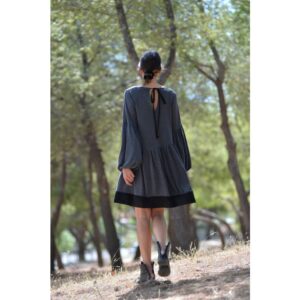 Φόρεμα πλεκτό γκρι με μαύρη φάσα, chic & chic 2